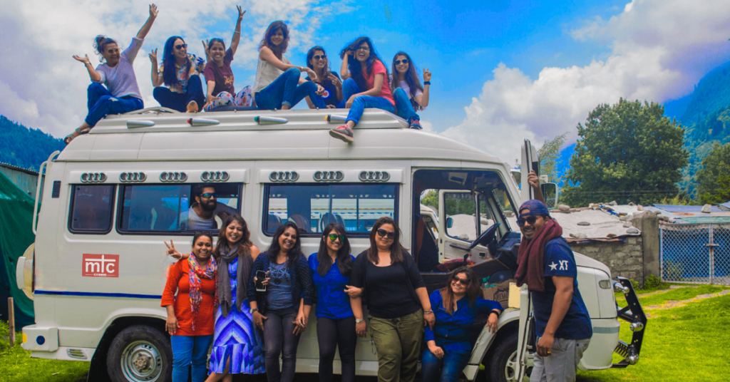 Chauffeur-driven SUV and Tempo Traveller fleet for Gorakhpur to Muktinath road travel